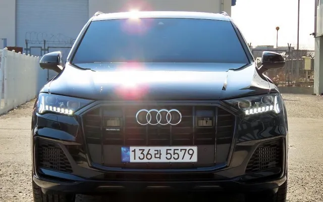 인천중고차살때 Q7 (4M) 55 TFSI 콰트로 프리미엄 매물 사진 12 - 2023/03 23,800km